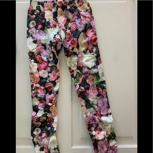 Romey loves Lulu peonies leggings